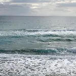 Sea Front 度假居 *