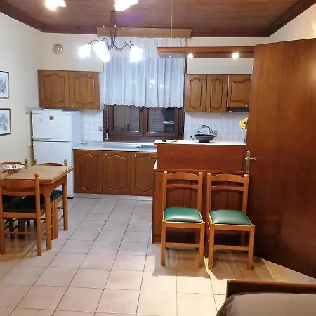 Sea Front Holiday home Loutra Elevtheron