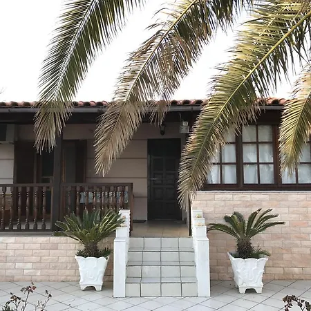 Holiday home Sea Front Loutra Elevtheron