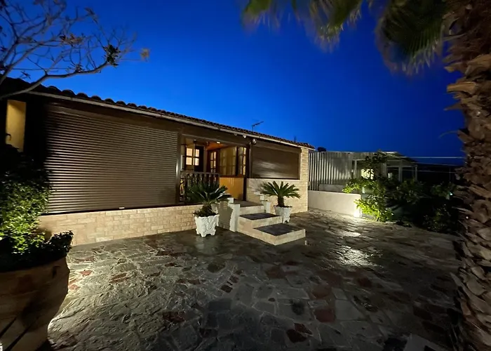 Sea Front 度假居 Loutra Elevtheron