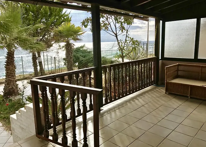 Sea Front 度假居 Loutra Elevtheron