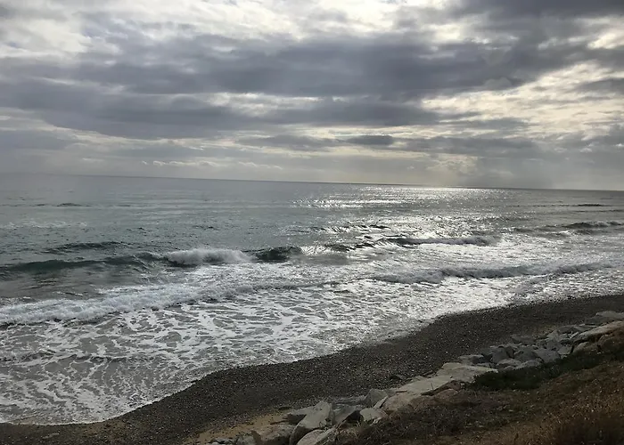 Sea Front 度假居 *